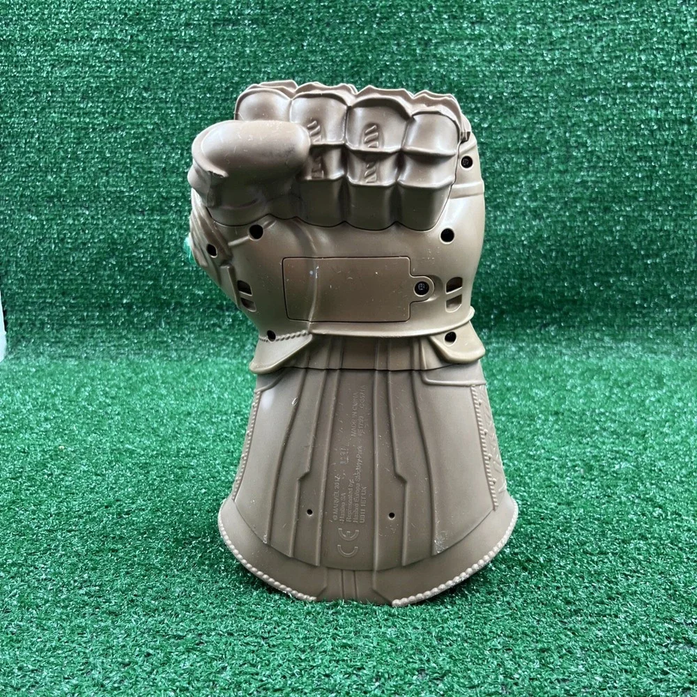 Avengers Infinity Stones Thanos Gauntlet‎ Hand Light Up Fist Works